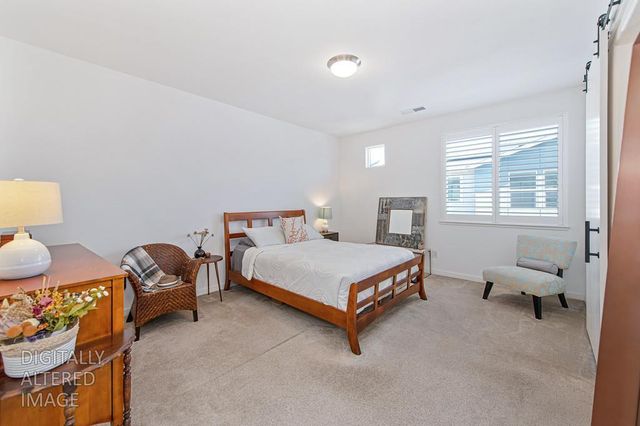 4324 Ocean Ln, Elk Grove, CA 95757