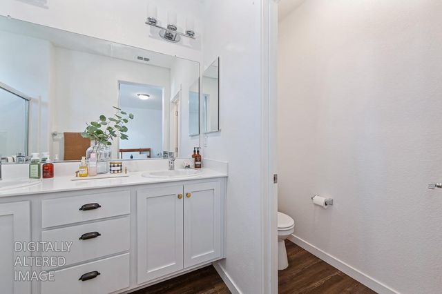 4324 Ocean Ln, Elk Grove, CA 95757