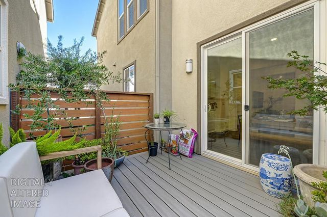4324 Ocean Ln, Elk Grove, CA 95757