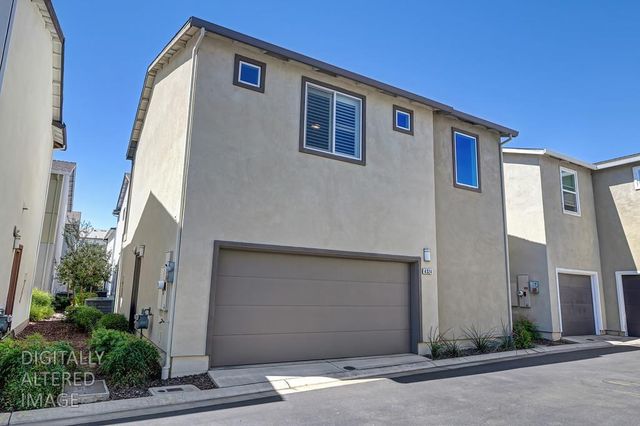 4324 Ocean Ln, Elk Grove, CA 95757