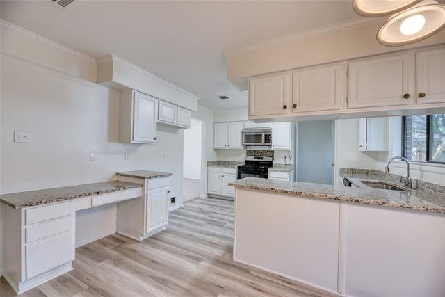 4227 Oak Gardens Drive, Houston, TX 77339