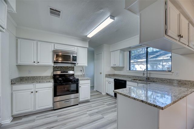 4227 Oak Gardens Drive, Houston, TX 77339
