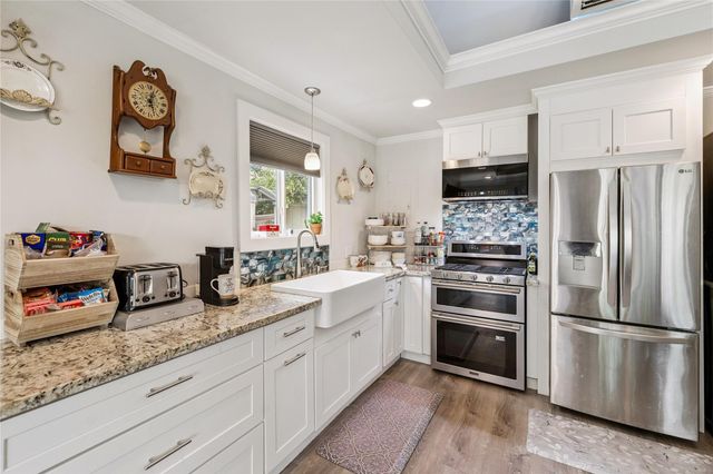 6603 Point Clear Drive, Houston, TX 77069