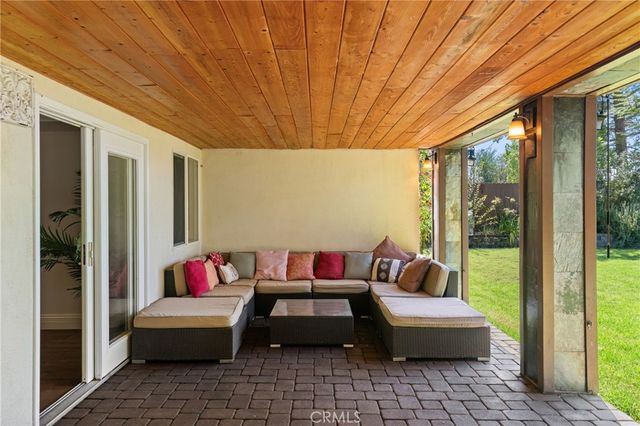 26096 Adamor Road, Calabasas, CA 91302