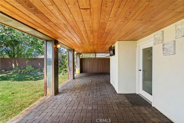 26096 Adamor Road, Calabasas, CA 91302