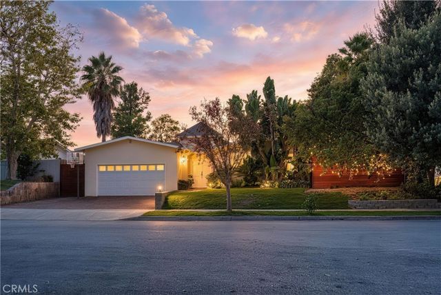 26096 Adamor Road, Calabasas, CA 91302