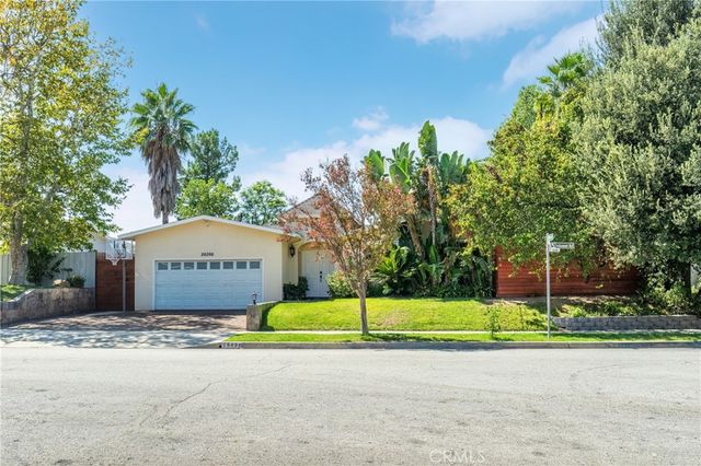 26096 Adamor Road, Calabasas, CA 91302