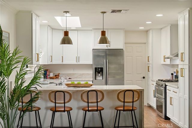 26096 Adamor Road, Calabasas, CA 91302