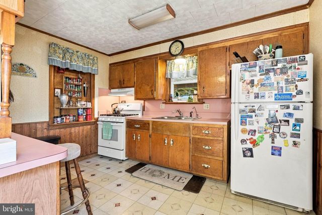 308 ANGLE AVE, Steelton, PA 17113