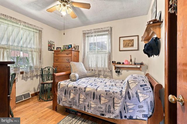 308 ANGLE AVE, Steelton, PA 17113
