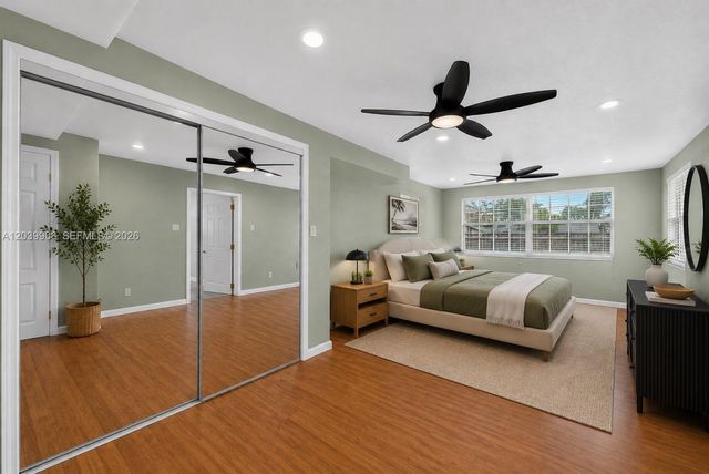 4831 NW 77th Ct, Pompano Beach, FL 33073