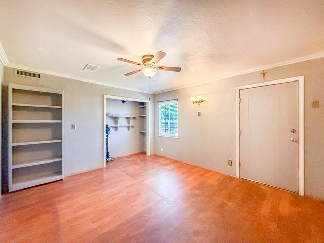 738 N Garden Avenue, Fresno, CA 93727