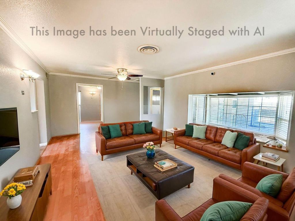 Image 10 of property listing at 738 N Garden Avenue, Fresno, CA 93727