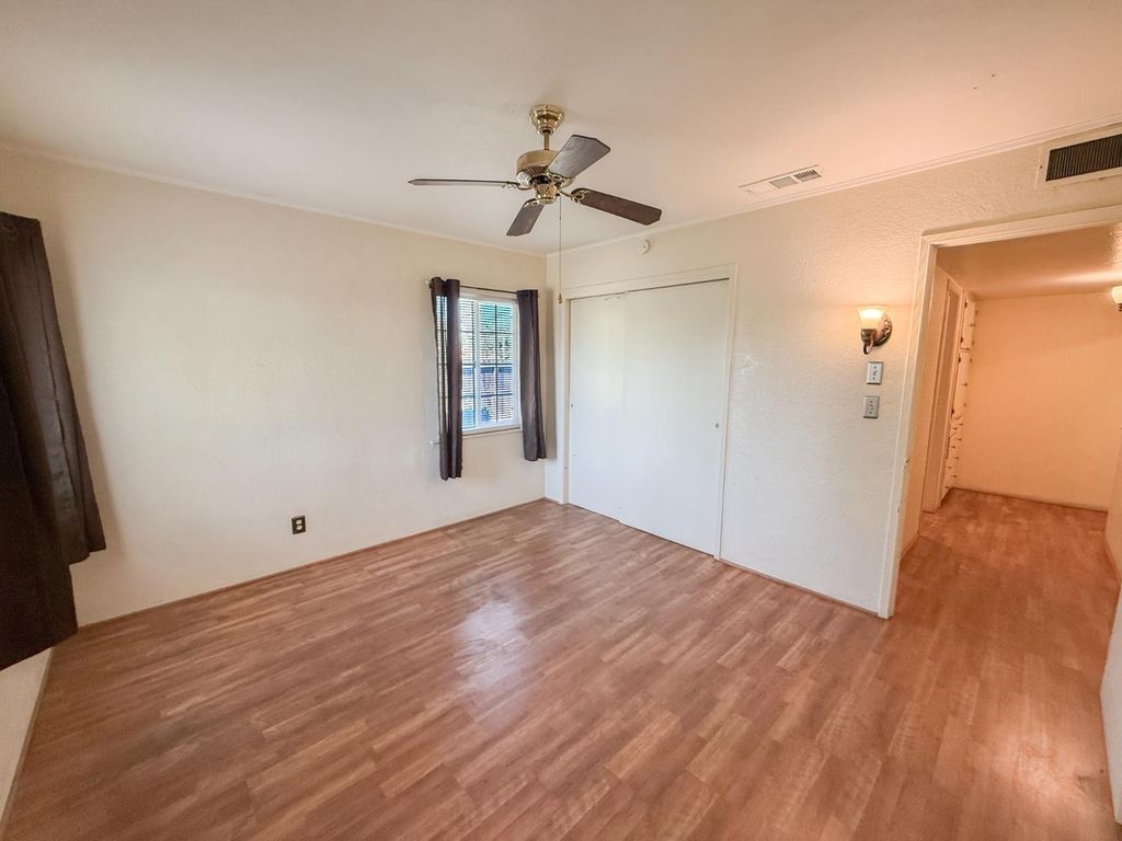 Image 17 of property listing at 738 N Garden Avenue, Fresno, CA 93727