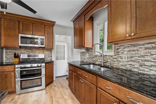 319 Erieview Boulevard, Sheffield Lake, OH 44054