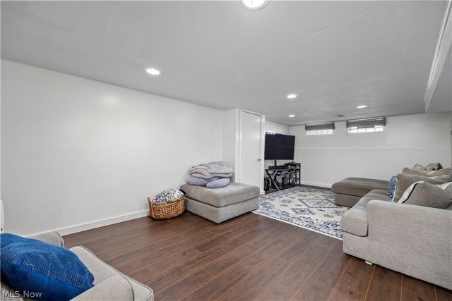 319 Erieview Boulevard, Sheffield Lake, OH 44054