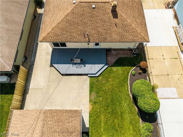319 Erieview Boulevard, Sheffield Lake, OH 44054