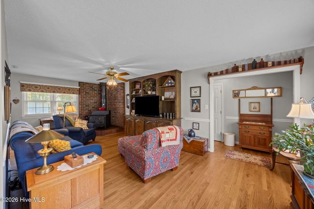 3020 Red Fox Road, Trent Woods, NC 28562