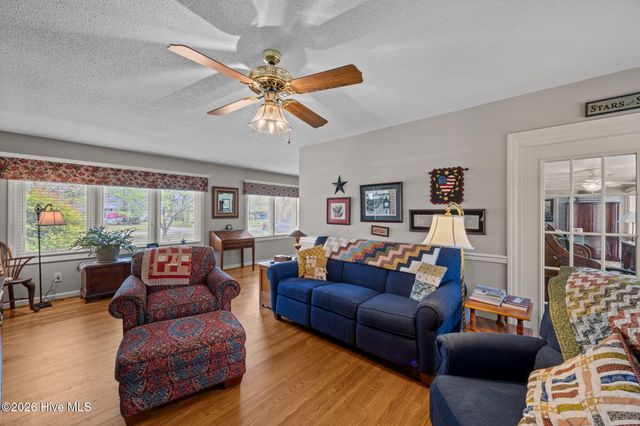 3020 Red Fox Road, Trent Woods, NC 28562