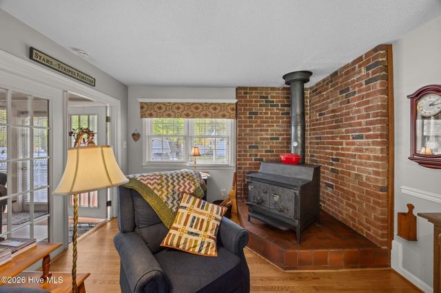 3020 Red Fox Road, Trent Woods, NC 28562