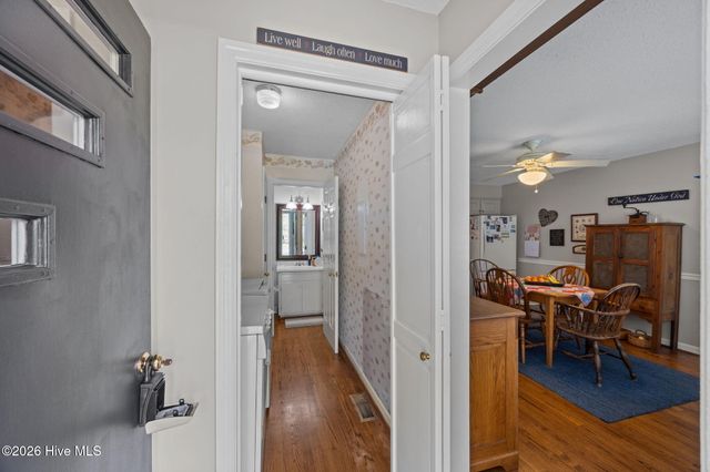 3020 Red Fox Road, Trent Woods, NC 28562