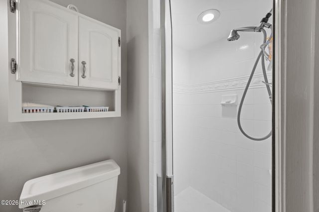 3020 Red Fox Road, Trent Woods, NC 28562