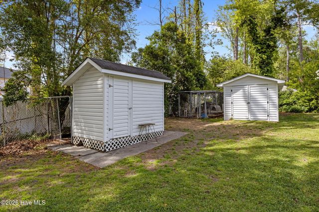 3020 Red Fox Road, Trent Woods, NC 28562