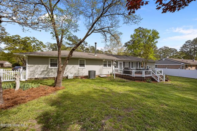 3020 Red Fox Road, Trent Woods, NC 28562