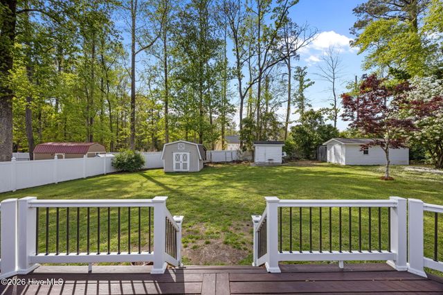 3020 Red Fox Road, Trent Woods, NC 28562