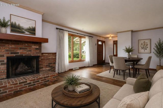 1527 N Holden STREET, Port Washington, WI 53074