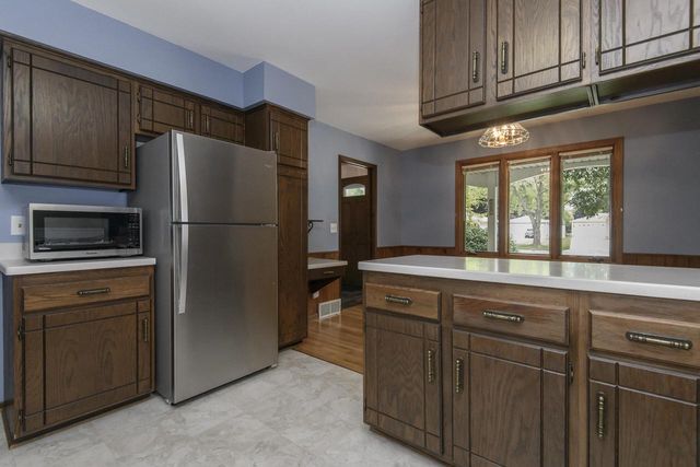 1527 N Holden STREET, Port Washington, WI 53074
