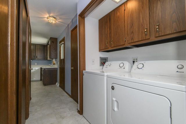 1527 N Holden STREET, Port Washington, WI 53074