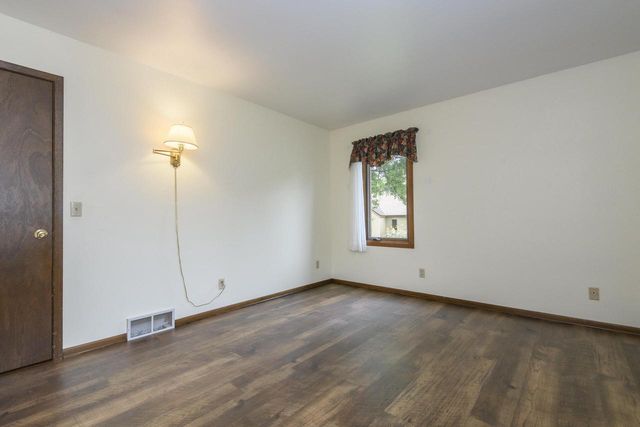 1527 N Holden STREET, Port Washington, WI 53074