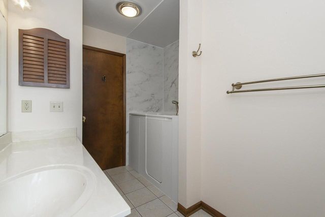 1527 N Holden STREET, Port Washington, WI 53074