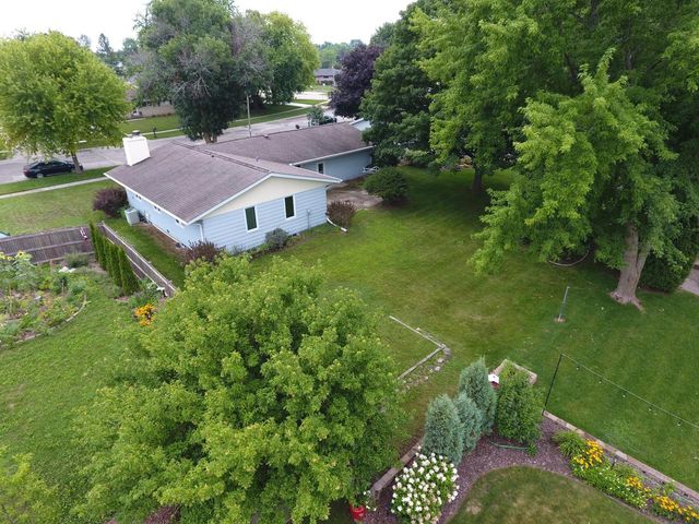 1527 N Holden STREET, Port Washington, WI 53074