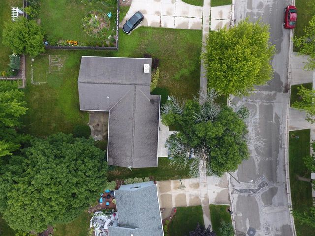 1527 N Holden STREET, Port Washington, WI 53074