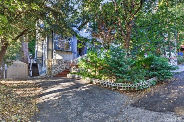 264 El Dorado Drive, Lake Arrowhead, CA 92352