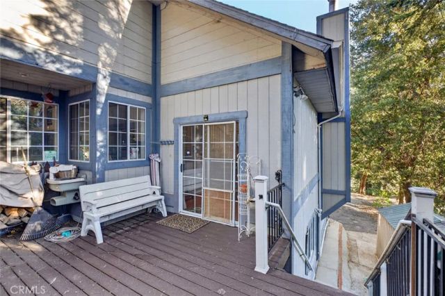 264 El Dorado Drive, Lake Arrowhead, CA 92352