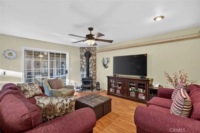 264 El Dorado Drive, Lake Arrowhead, CA 92352