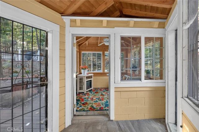264 El Dorado Drive, Lake Arrowhead, CA 92352