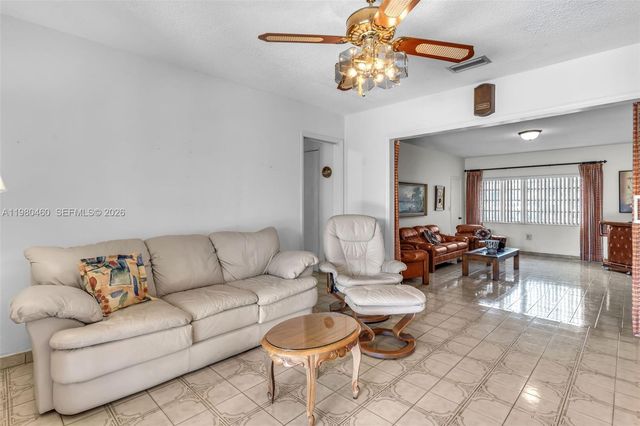 9310 SW 20th St, Miami, FL 33165