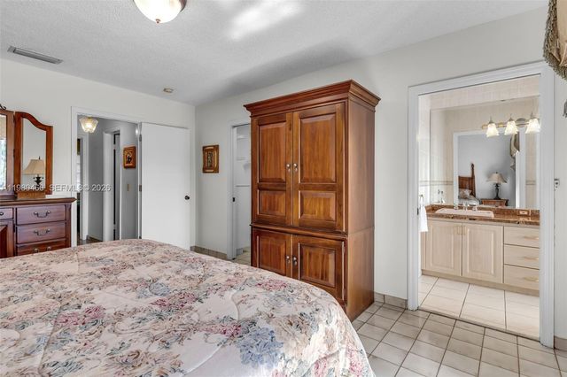 9310 SW 20th St, Miami, FL 33165