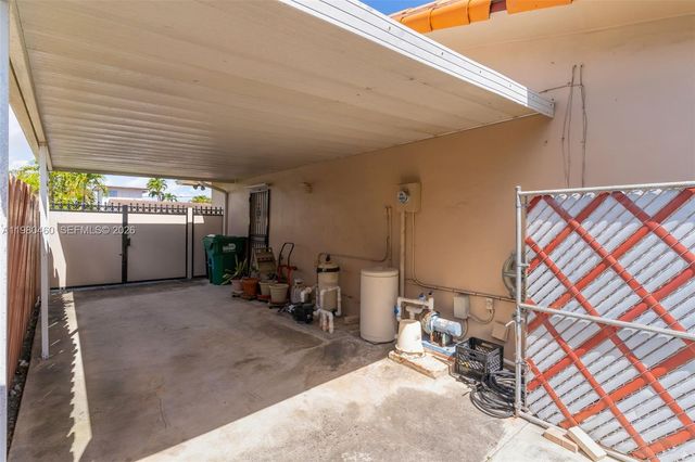 9310 SW 20th St, Miami, FL 33165