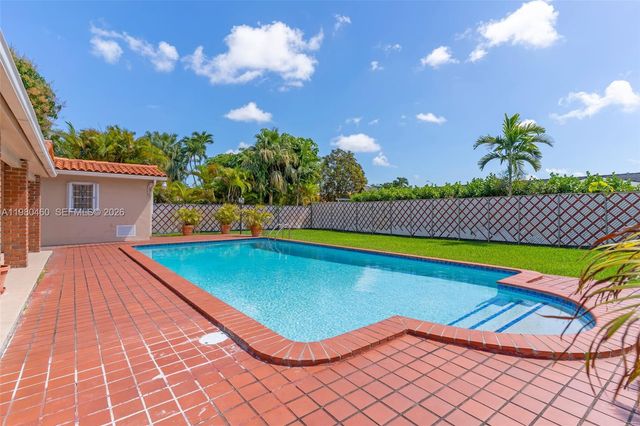 9310 SW 20th St, Miami, FL 33165