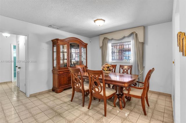 9310 SW 20th St, Miami, FL 33165