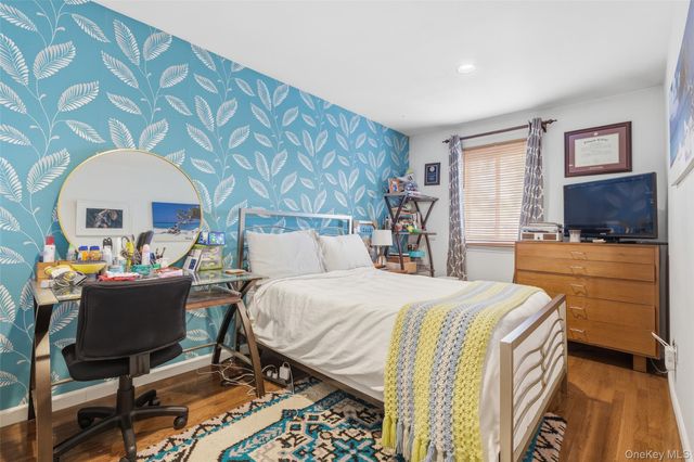 1595 N Central Avenue 29CO, Valley Stream, NY 11580