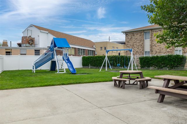 1595 N Central Avenue 29CO, Valley Stream, NY 11580