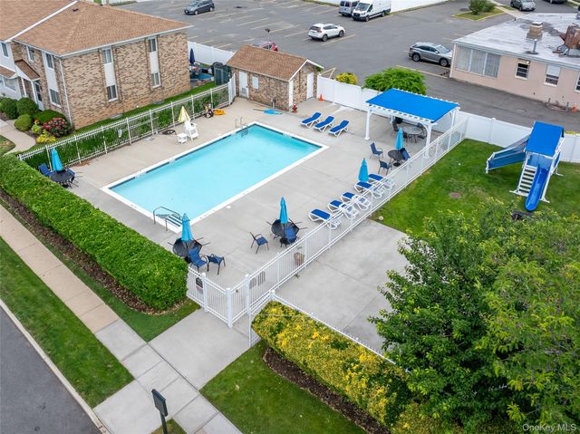 1595 N Central Avenue 29CO, Valley Stream, NY 11580