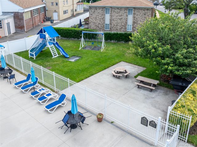 1595 N Central Avenue 29CO, Valley Stream, NY 11580