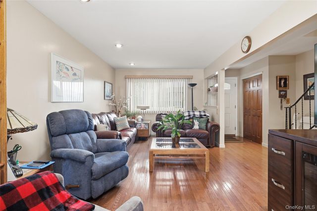1595 N Central Avenue 29CO, Valley Stream, NY 11580
